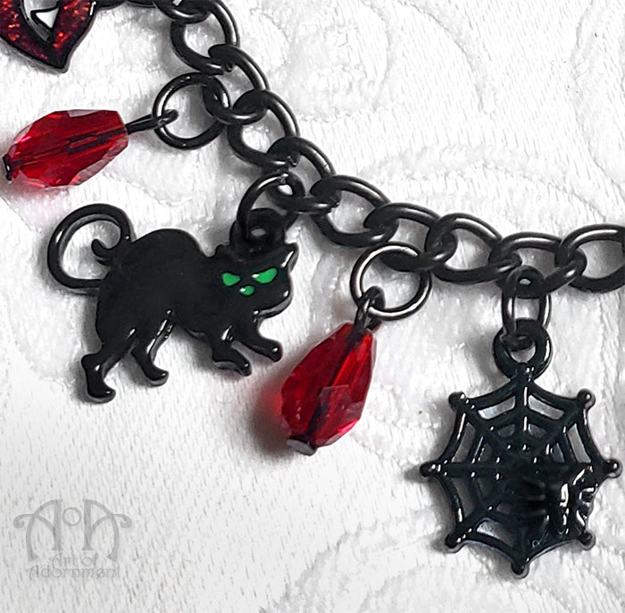 ÜberGoth Black Vampire Bat Halloween Charm Bracelet