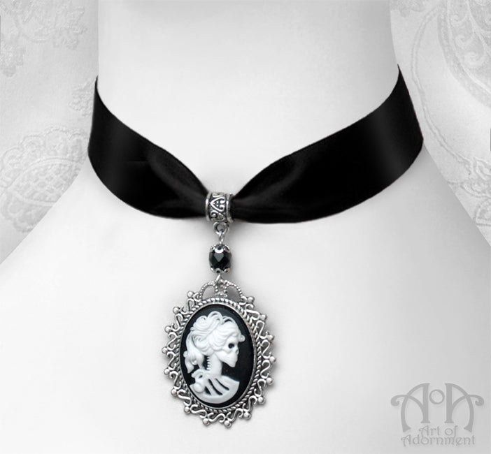 Gothic Lady Skull Cameo Black Satin Pendant Choker Necklace