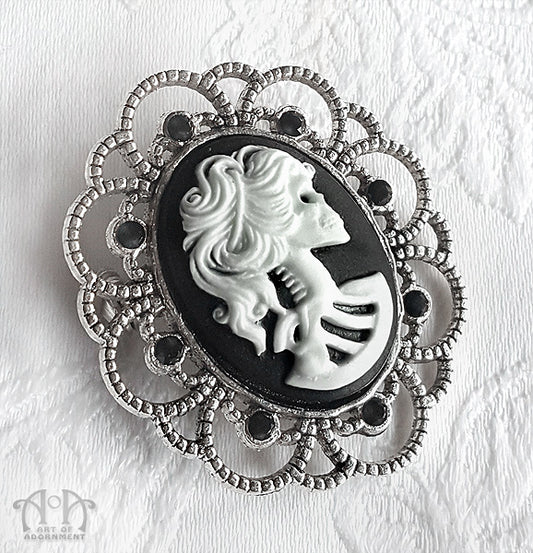 Luminosa Gothic Lady Skull Cameo Rhinestone Brooch