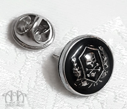 Nocturne Gothic Skull & Crossbones Crest Tie Tack Pin